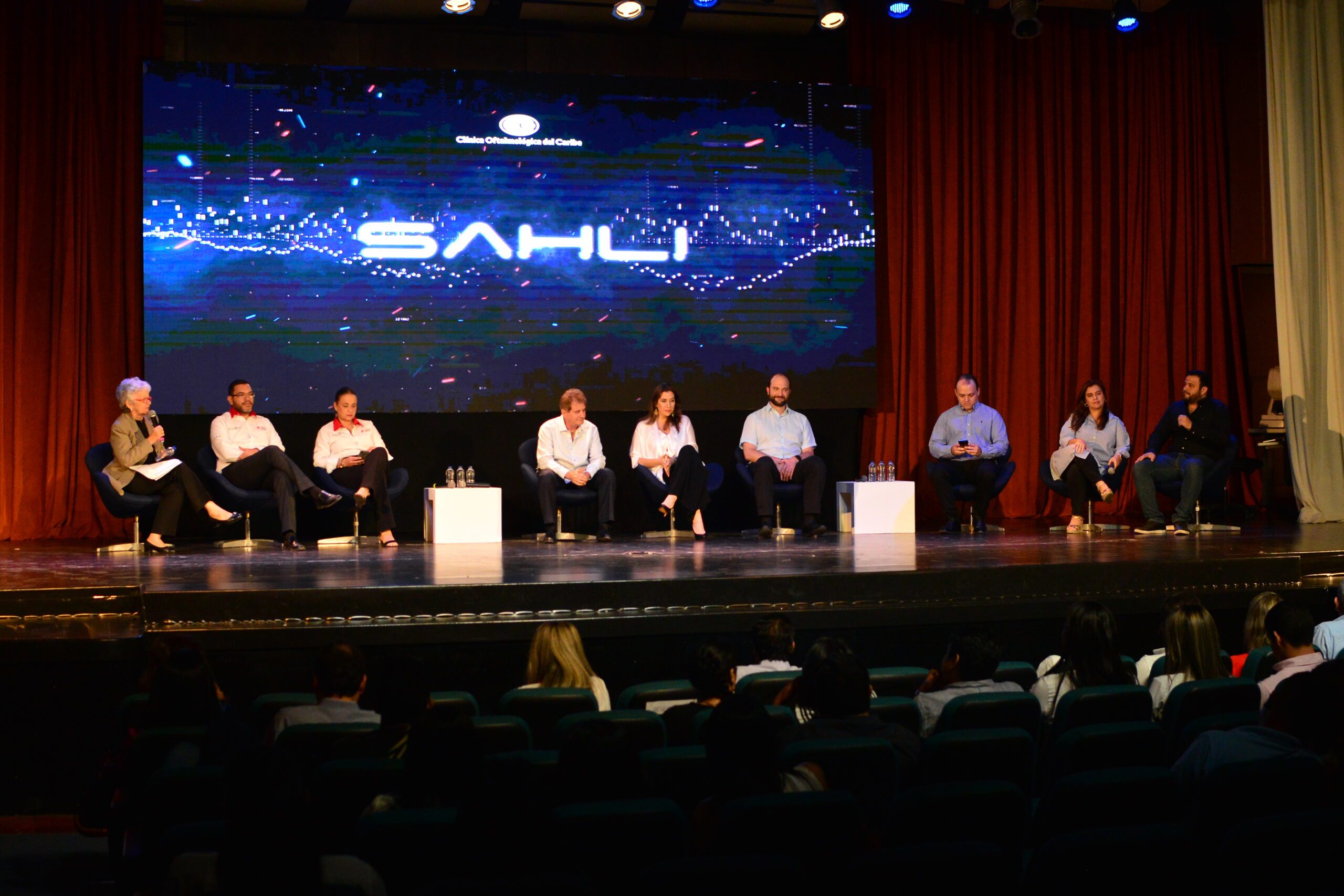 Presentación Sahli en teatro Unisimón