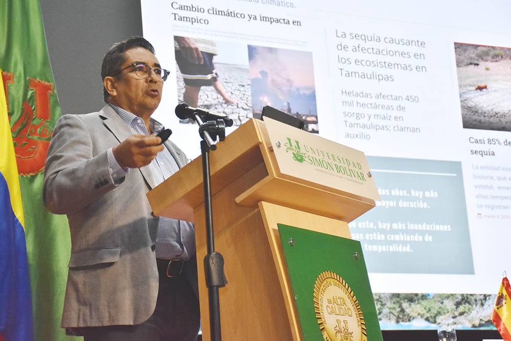 DSC_2001 El biólogo Antonio Guzmán Velasco, jefe del Laboratorio de Biología de la Conservación y Desarrollo Sostenible de la Universidad Autónoma de Nuevo León (UANL, México).