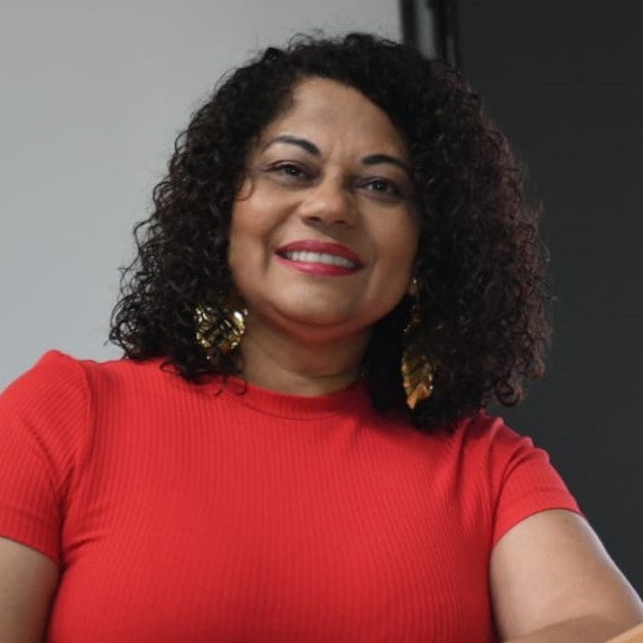 María Nohemí González
