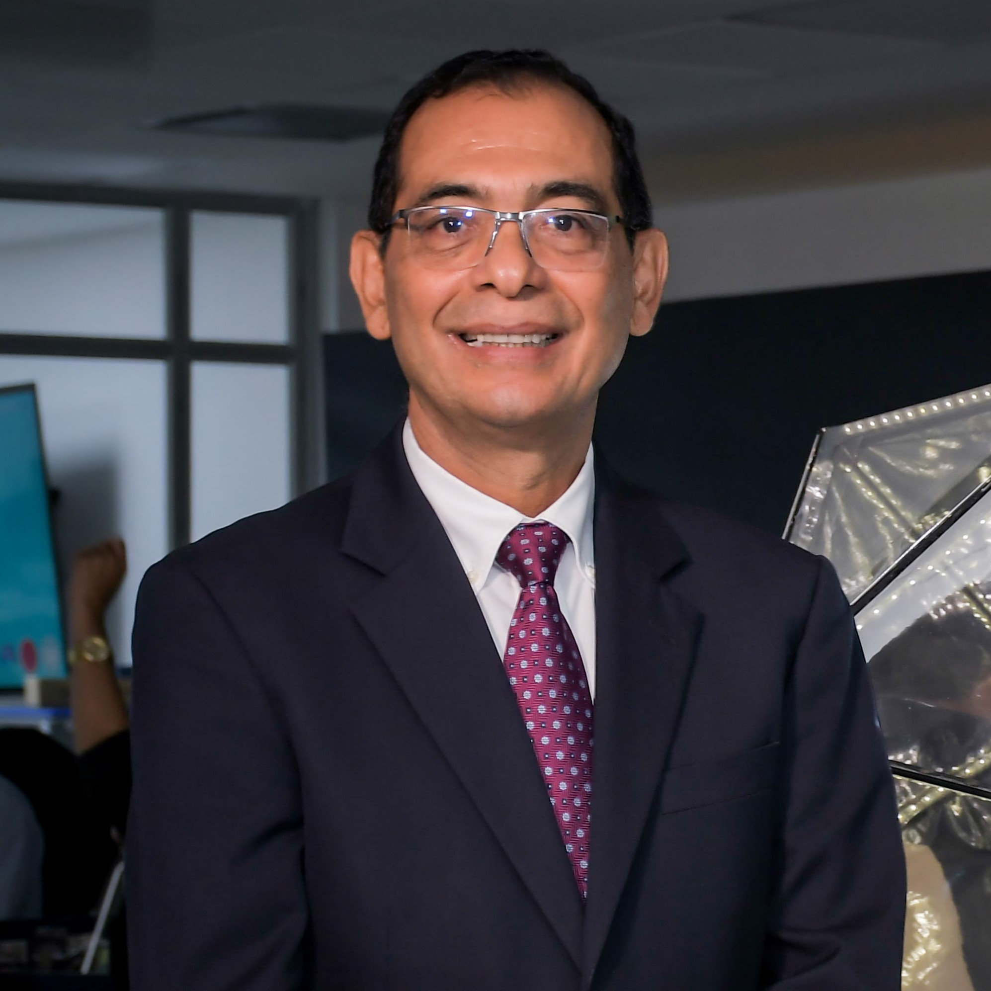 Rector JOSÉ CONSUEGRA